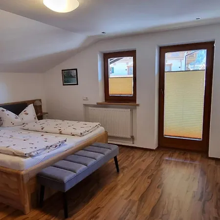 Haus Kirchmaier Bed & Breakfast Pertisau