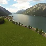 Haus Kirchmaier Couette-café Pertisau