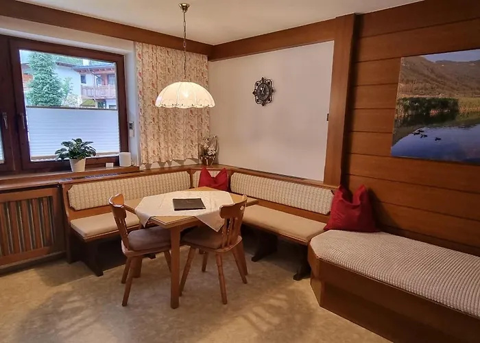 Haus Kirchmaier Bed & Breakfast Pertisau